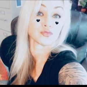 Meet your Posher, Becky